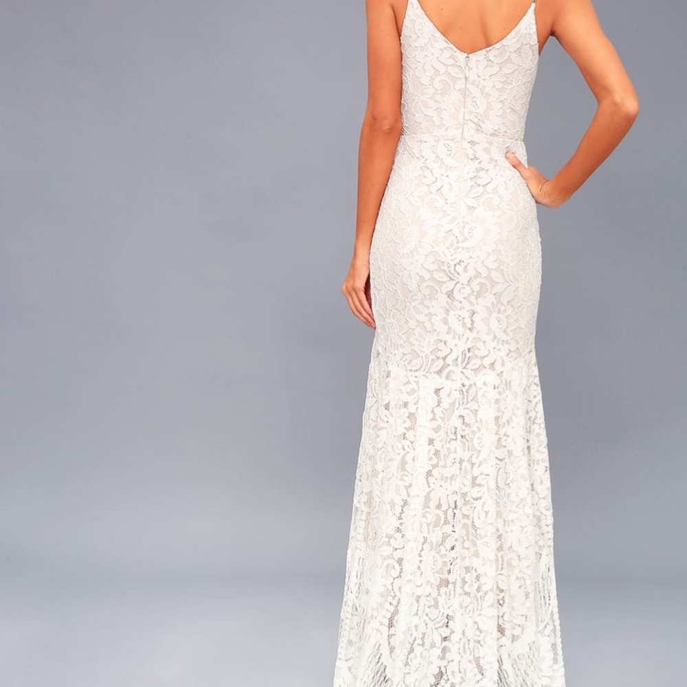 Lulus wedding dress size Small